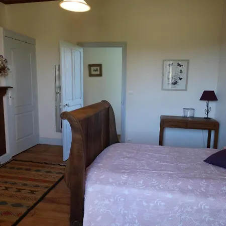 La Geneste Un Dans La Campagne Sarladaise بيت للعطل *