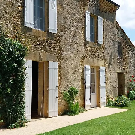 La Geneste Un Dans La Campagne Sarladaise * Sainte-Nathalene