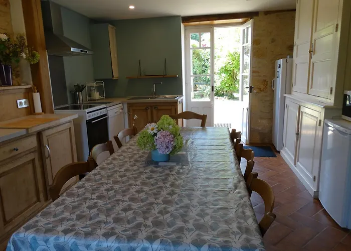 بيت للعطل La Geneste Un Dans La Campagne Sarladaise